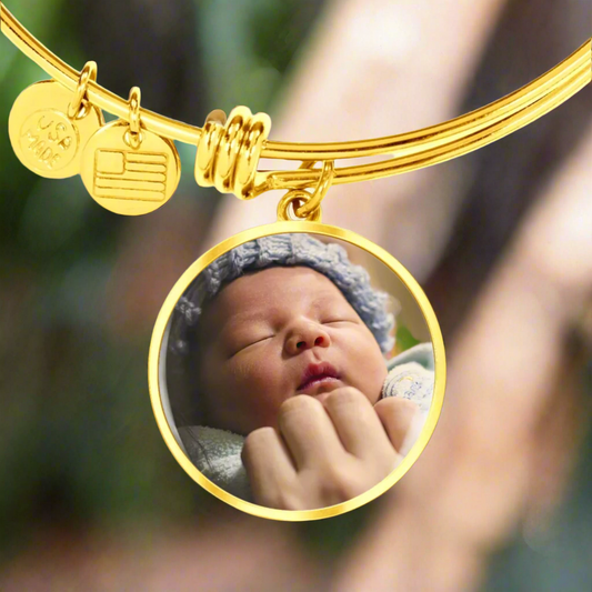 Circle Photo Bangle Bracelet - Adjustable and Stylish Accessory